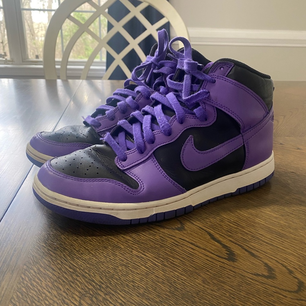 Purple and Black Men’s Nike